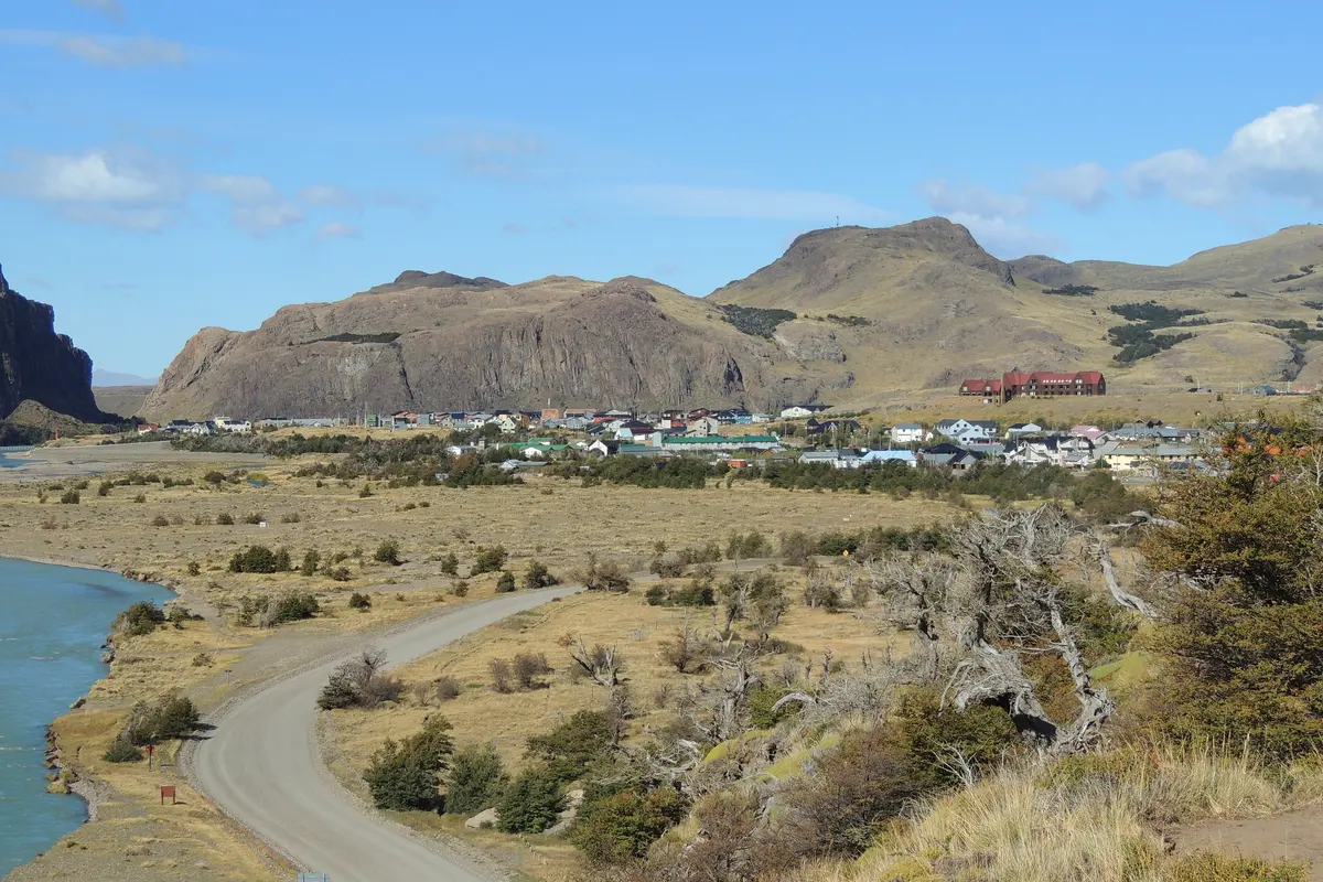 El pueblo desde el camino al Chorrillo del Salto