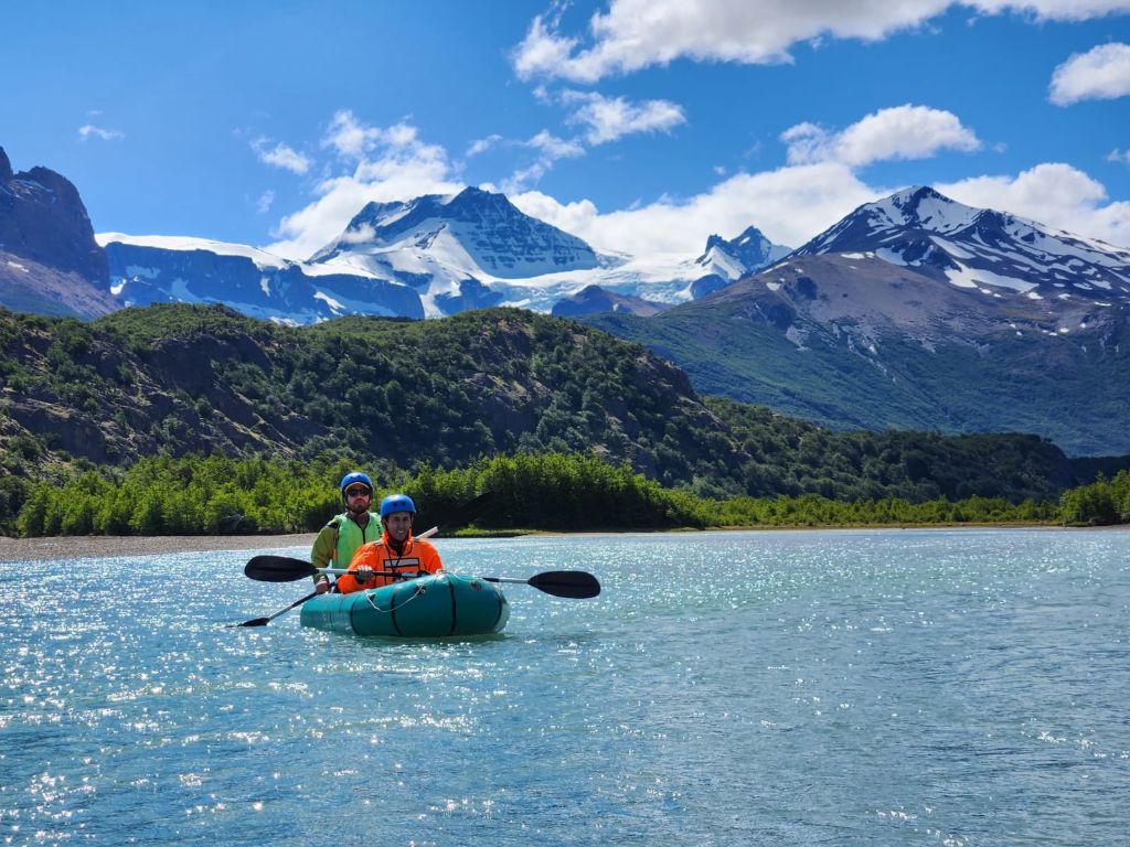 Guests packrafting on Río de las Vueltas